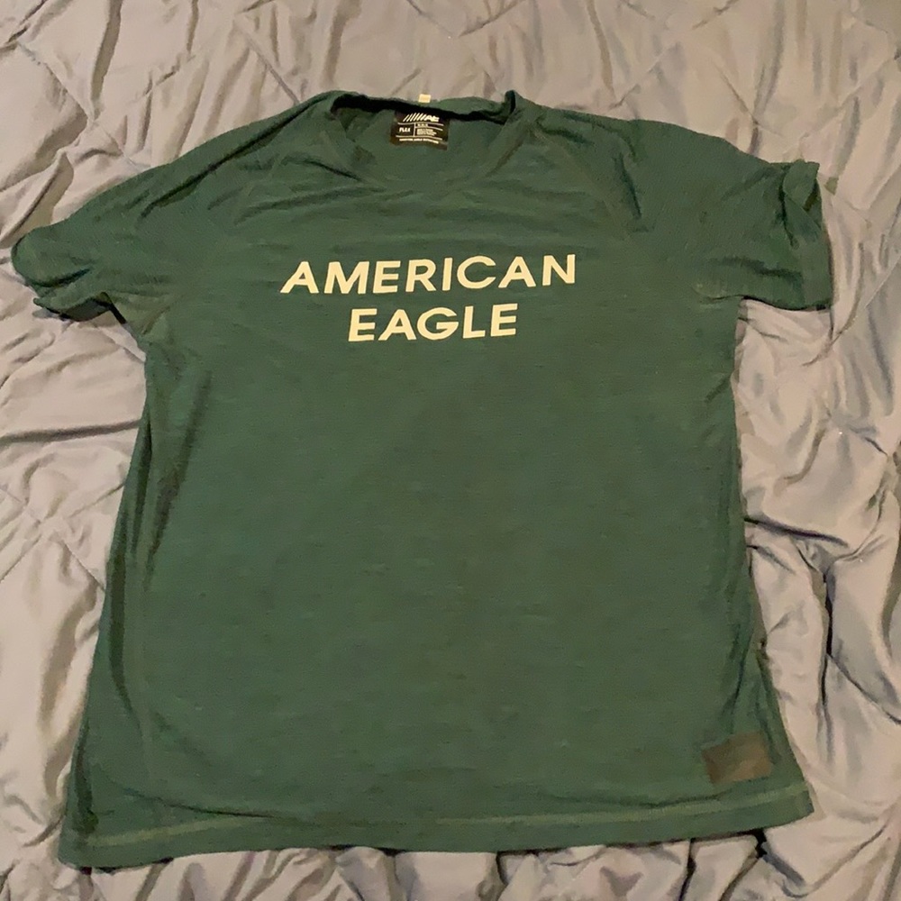 American eagle graphic tee